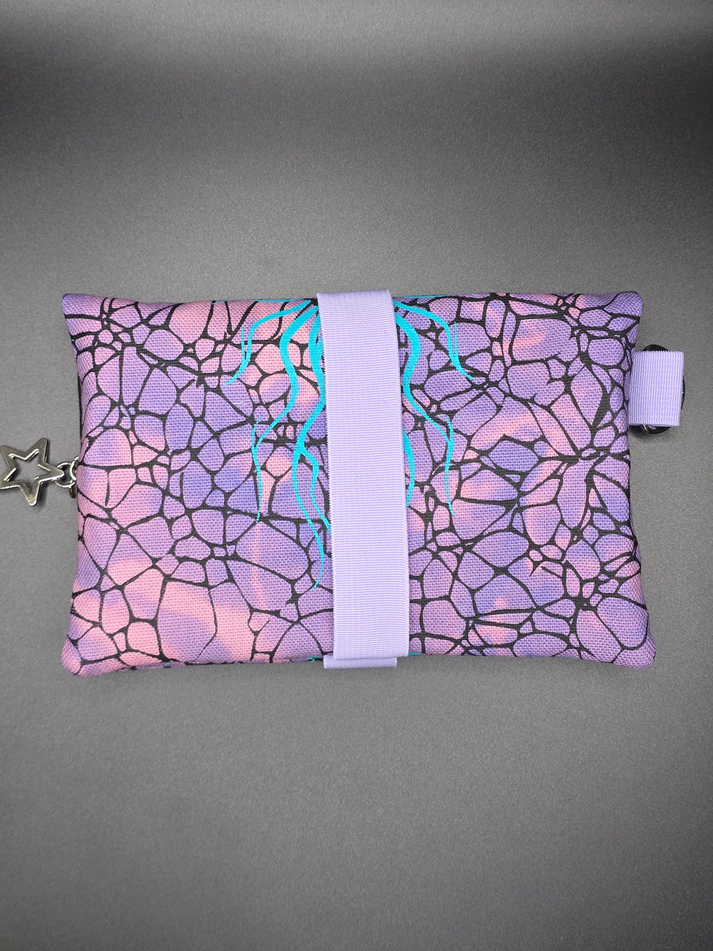 TT13.3 Tabacco pouch, tribals blue