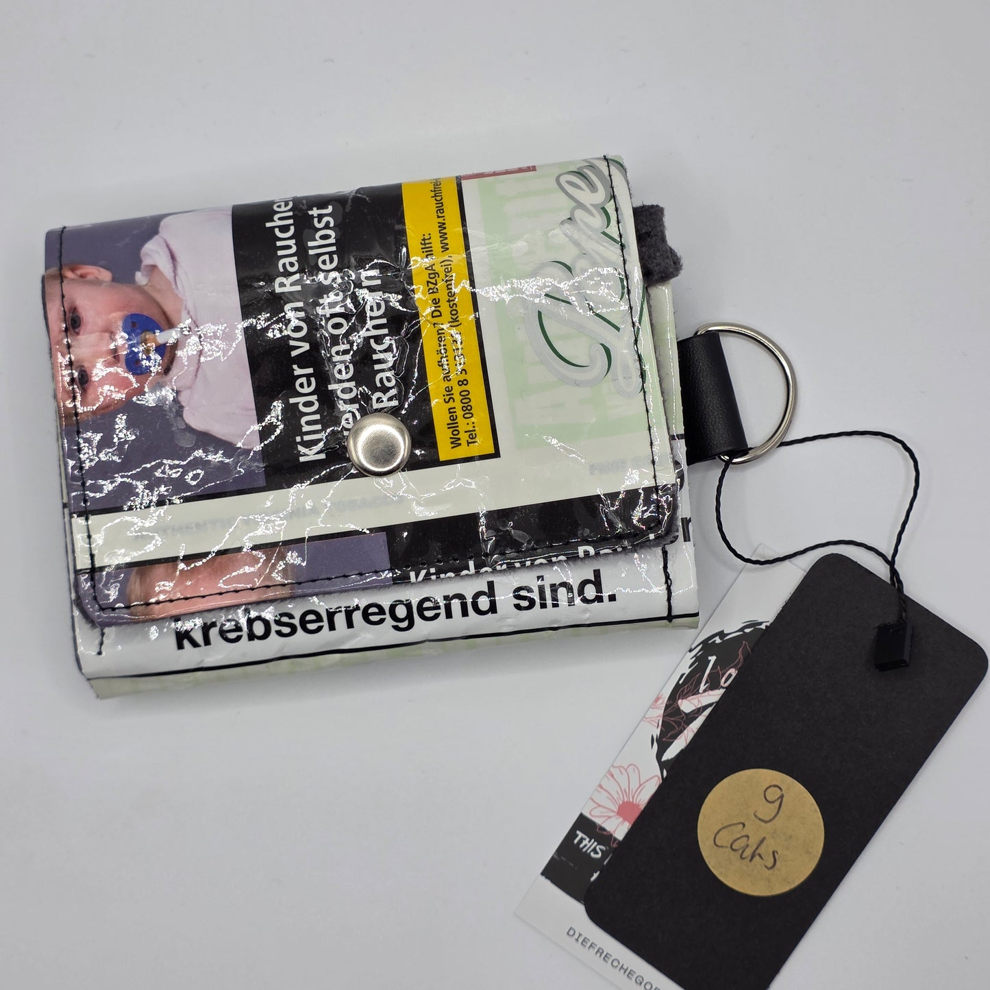 Geldbeutel (Upcycled Trash) Nr. 9 (Juni) - hidden cats