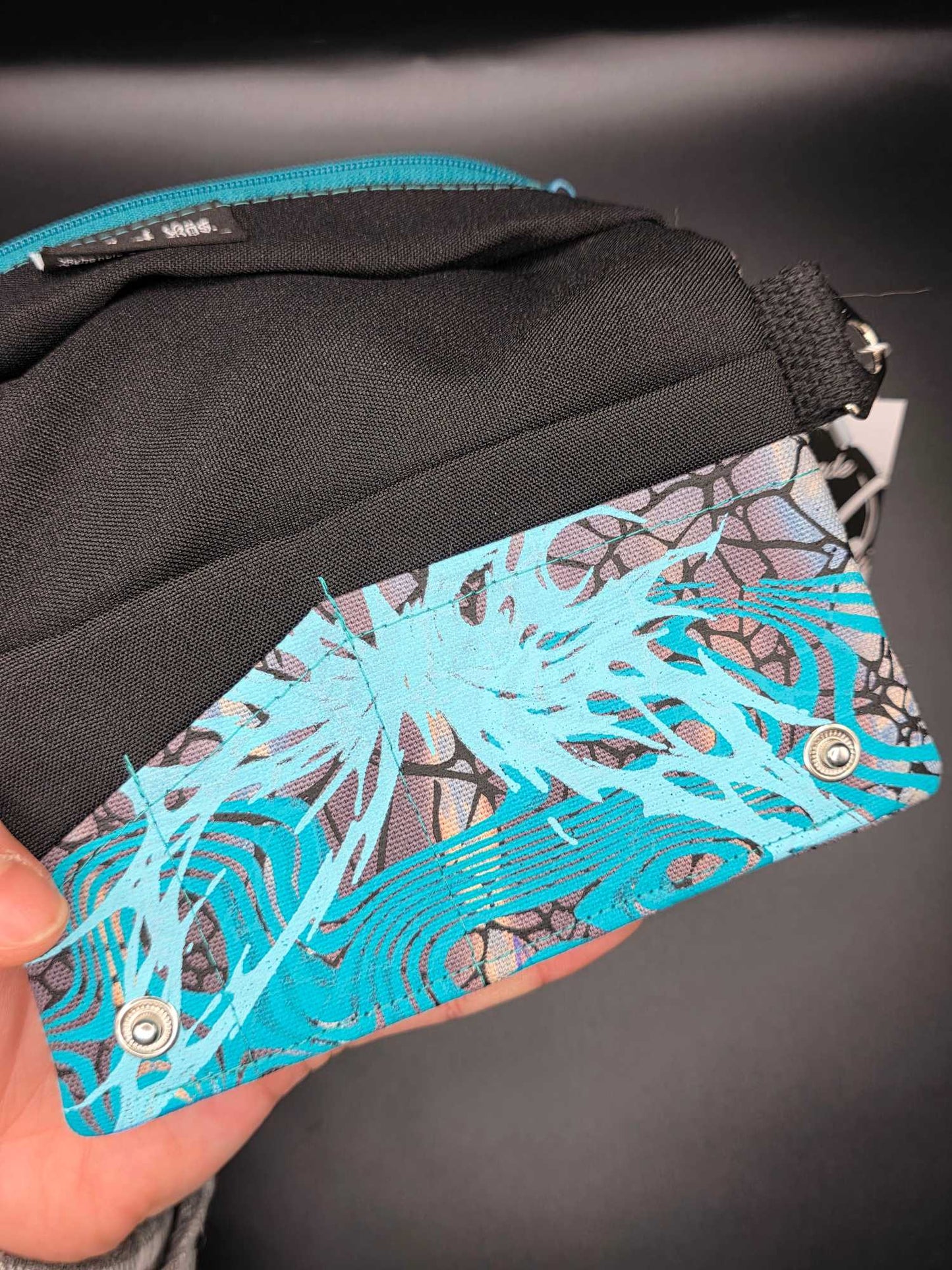 TT9.8 Tabacco pouch, Trippy Butterfly