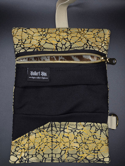 TT13.1 Tabacco pouch, tribals gold