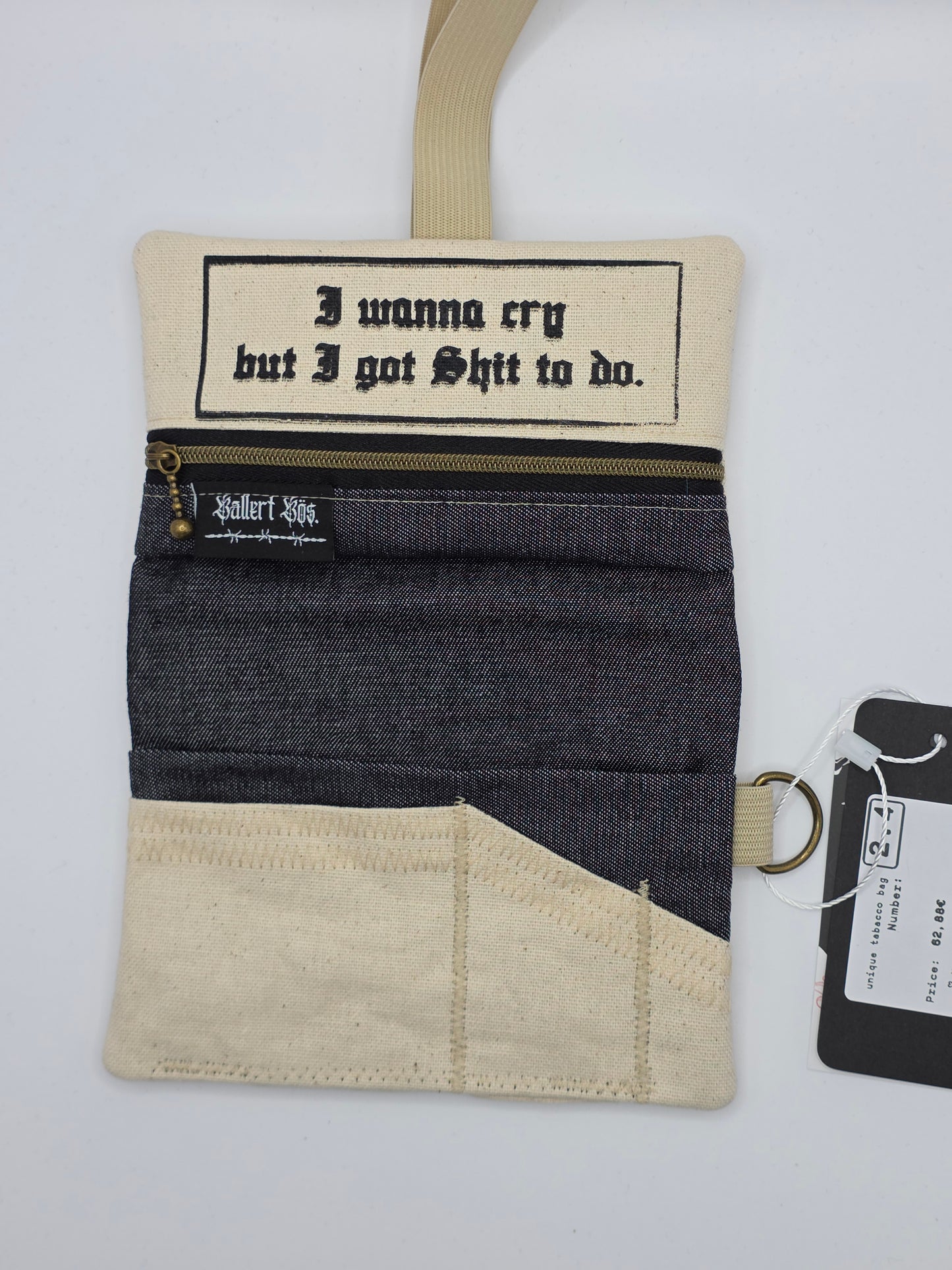 2.4 Tabacco pouch - nature - hidden cats
