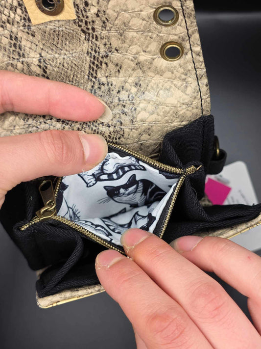 W18.16 wallet - upcycled