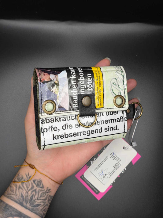 W19.14 wallet - upcycled