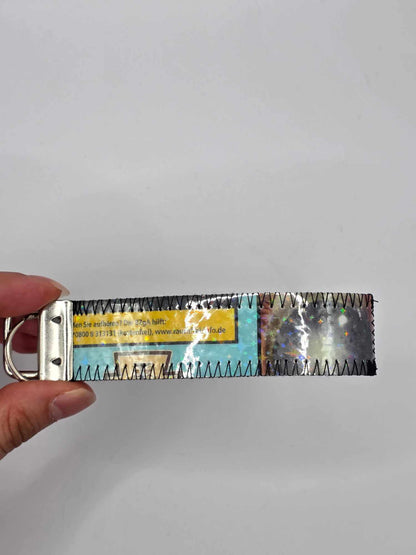 ✨️Holo✨️ KC Keychains - Upcycled, hellblau
