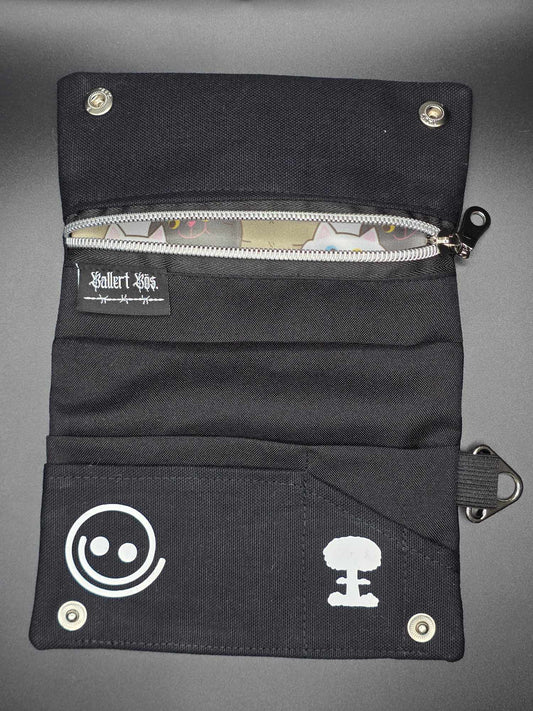 TT11.4 Tabacco pouch, drop acid not bombs