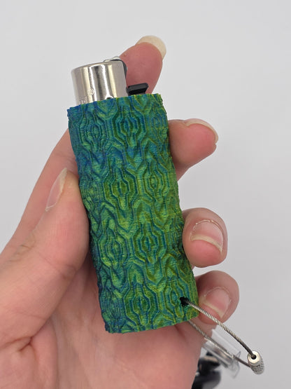 Trippy 3D Feuerzeug, blau - grün - DIE FRECHE GÖRE