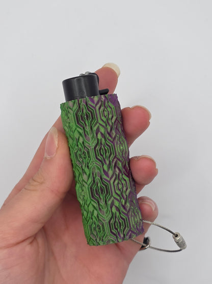 Trippy 3D Feuerzeug, lila - grün - DIE FRECHE GÖRE